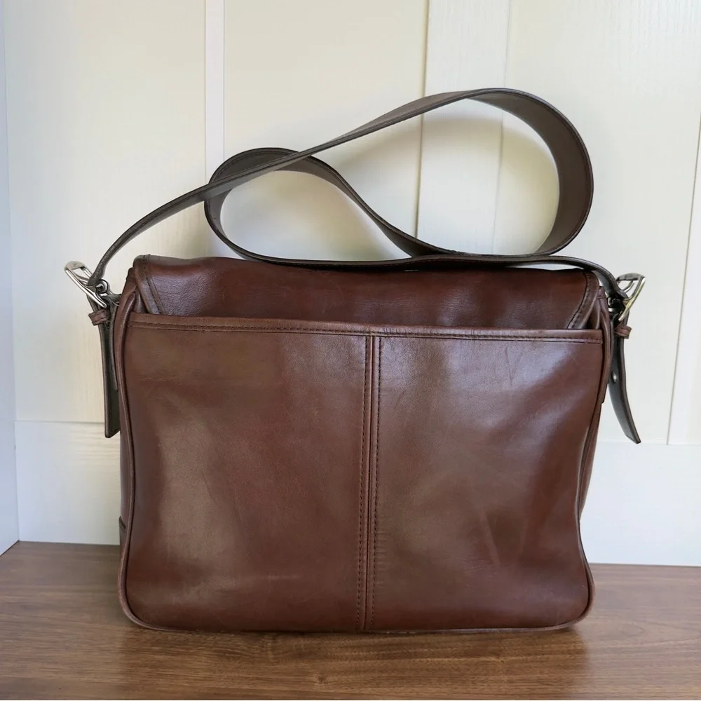 Vintage Coach Leather Crossbody Messenger Bag #5735 Unisex Brown Saddle Leather